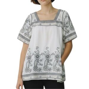 MONORENO White Cream Embroidered Swim Coverup Size L— SOPHISTICATED STYLE!!